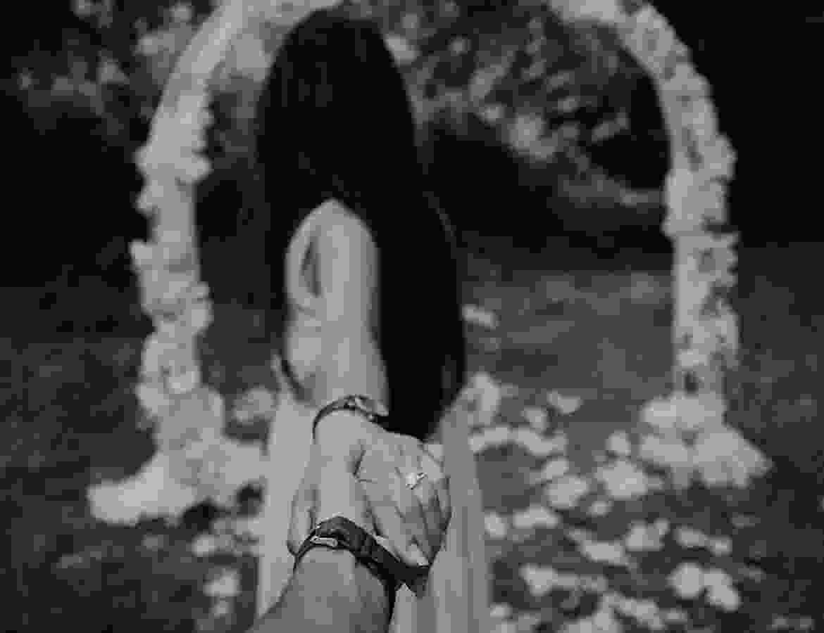 Waiting for the groom is fun! Waiting for the groom is fun!